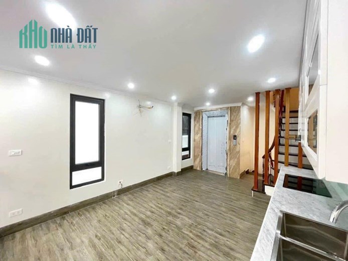 nhà đẹp lô góc Bồ Đề-Lâm Du 40m x 6 tầng, full nội thất, thang máy, i10 vào nhà