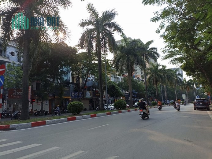 Bán nhà Mặt phố đường đôi Nguyễn Khuyến Hà Đông 109m2 5 tầng kinh doanh giá 25 tỷ