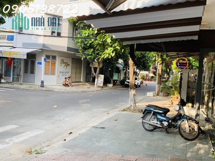 Chính chủ cần tiền bán gấp nhà mặt tiền đường Huy Cận, trung tâm Hải Châu