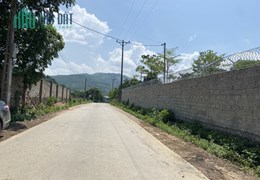 View đỉnh cao, đảo trong cánh đồng, diện tích nhỏ 560m dễ mua, đường to