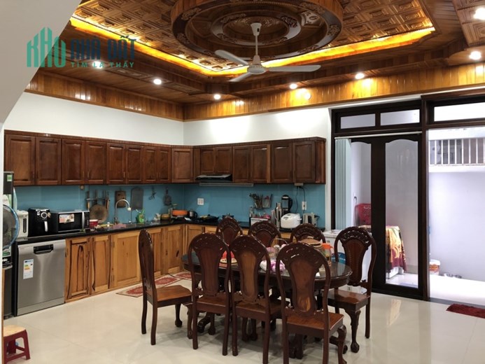 CHỦ VỀ SINH SỐNG QUÊ NHÀ CẦN BÁN BIỆT THỰ VỊ TRÍ: Đường Vương Thừa Vũ ,Đô thị Phước Long, TP Nha