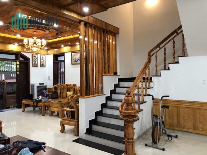 CHỦ VỀ SINH SỐNG QUÊ NHÀ CẦN BÁN BIỆT THỰ VỊ TRÍ: Đường Vương Thừa Vũ ,Đô thị Phước Long, TP Nha