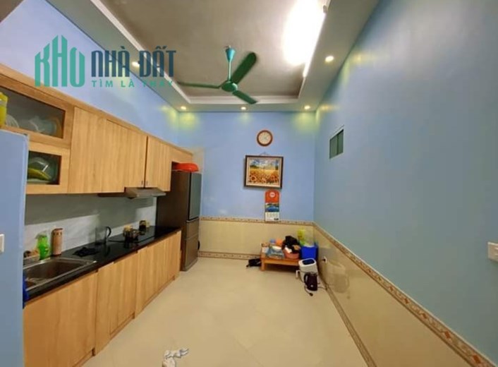 Nhà dân xây Xuân Thủy Cầu Giấy 40m x 4t x 5.7 tỷ 0343564283