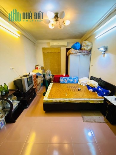 BÁN NHÀ CHỢ GIÁP NHỊ, HOÀNG MAI 33M2, 5 TẦNG GIÁ 2 TỶ 9.
