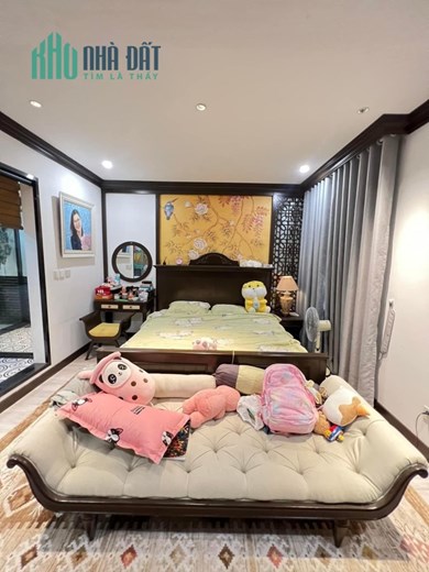Siêu hiếm bán nhà riêng Trung Kính phân lô 72m2 -KD - Mặt Tiền 5m - ôtô ,giá 13 tỷ 5 (thương lượng)