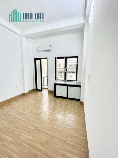 HẠ CHÀO 600TR CCMN CAO CẤP QUAN HOA - CẦU GIẤY 7 TẦNG THANG MÁY, Ô TÔ ĐỖ CỬA