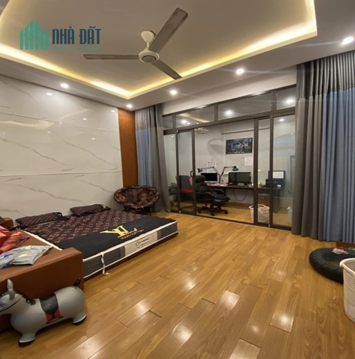 Bán nhà 65m2 phố Hoàng Hoa Thám, Tây Hồ 16 phòng Doanh thu khủng 10m Ô tô tránh Giá 7.2 Tỷ