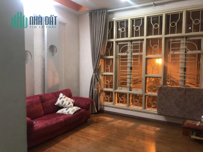 Bán nhà Khương Thượng, Ngã Tư Sở, Đống Đa 50m, 5T, gần phố, ngõ to, cho thuê tốt.