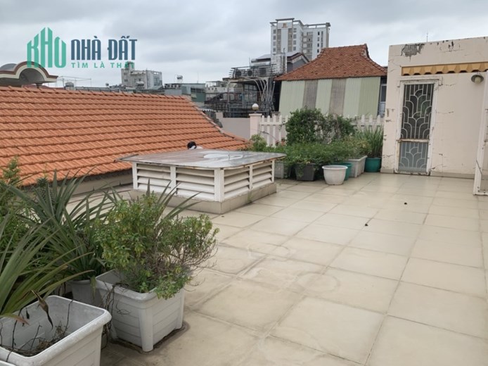 Bán gấp biệt thự vườn 214 m2, Đường Võ Oanh (D3), P25, Bình Thạnh