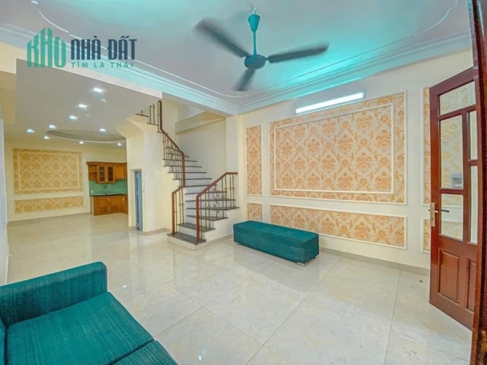 Bán nhà Kim Giang , Nhà 4 Tầng giá gần 6 tỷ