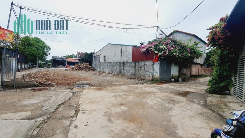 Bán lô đất 414m2 xóm gẩy- Định Trung- Vĩnh Yên -Giá 4.1x tỷ.Liên hệ: 0986.454.393 - 0986.797.222