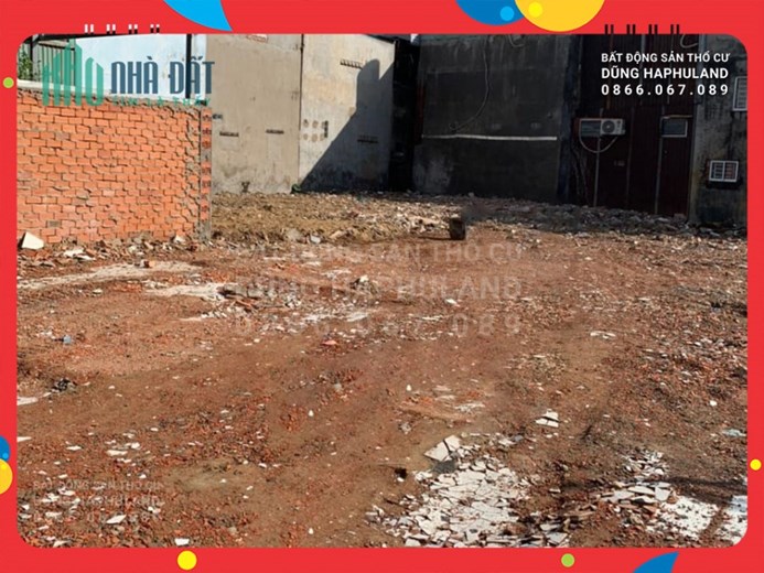 Q12. 15 triệu/m2. Bán 2231m2 đất thổ cư 2 mặt đường trước / sau, gần Quốc Lộ 1A. Giá tốt!