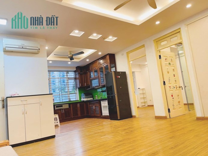 Bán căn hộ chung cư 7A Lê Đức Thọ, Quận Cầu Giấy 78m² giáp các trường đại học 2PN giá 2.85 tỷ.