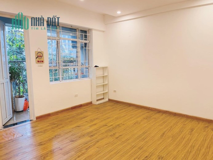 Bán căn hộ chung cư 7A Lê Đức Thọ, Quận Cầu Giấy 78m² giáp các trường đại học 2PN giá 2.85 tỷ.