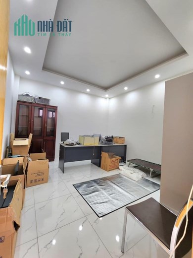 Không vuông trả tiền-Bán 53m2 Thịnh Quang, Đống Đa ô tô, kinh doanh nhỉnh 5 tỷ.