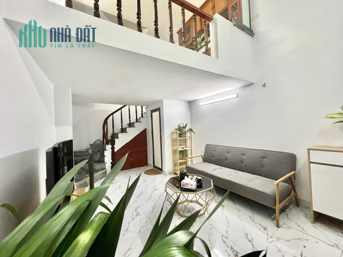 PHÂN LÔ, Ô TÔ ĐỖ CỬA, BÙI XƯƠNG TRẠCH, THANH XUÂN , 3 PHÒNG NGỦ, 22/26M2 CHỈ 3.15 TỶ.