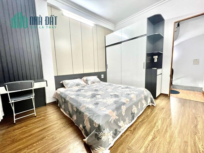 PHÂN LÔ, Ô TÔ ĐỖ CỬA, BÙI XƯƠNG TRẠCH, THANH XUÂN , 3 PHÒNG NGỦ, 22/26M2 CHỈ 3.15 TỶ.