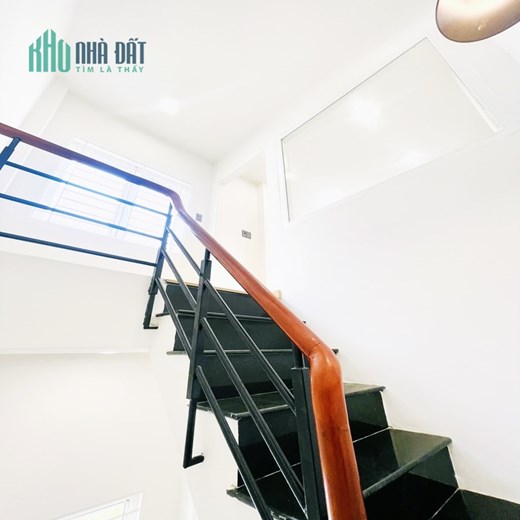 Nhà Bán Bình Thạnh, Kế Quận 1, 1/ Kế Mặt Tiền, 4 Tầng 3 PN, Chỉ 4 Tỷ x