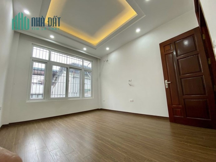 Bán nhà 65m2 phố Hoàng Hoa Thám, Tây Hồ 6 tầng Dòng tiền 750tr/năm 10m 2 Ô tô tránh Giá 7.1 Tỷ
