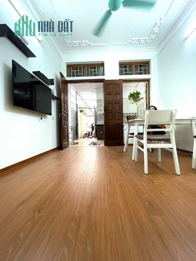 Bán nhà 66m2 phố Hoàng Hoa Thám, Tây Hồ 16 phòng Doanh thu khủng 10m 2 Ô tô phi Giá 7.3 Tỷ