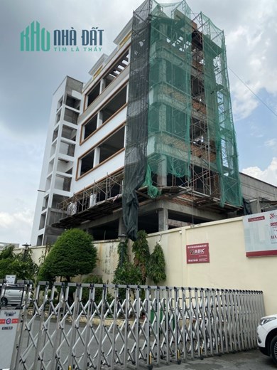 Nhà 9x bán mặt tiền hoạt động Q9 DTSD 800m2 1 trệt 5 tầng đẹp