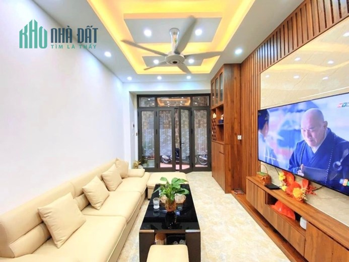 Bán nhà Mỹ Đình - 32m2, 4 tầng 1 tum Giá 4ty6 - Ngõ ô tô, an ninh, tiện ích