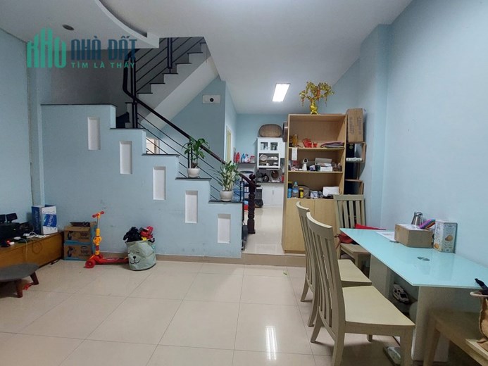 QUÁ RẺ CHỈ DƯỚI 3 TỶ - ĐẦY ĐỦ CÔNG NĂNG - NGAY GẦN CHỢ HIỆP BÌNH - HẺM XE HƠI