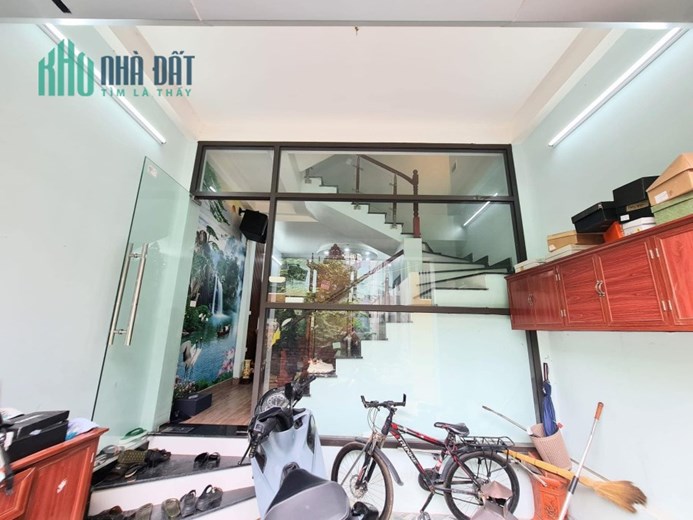 BÁN CĂN NHÀ 4 TẦNG Ô TÔ 7 CHỖ ĐỖ CỬA THANH TRÌ - HÀ NỘI