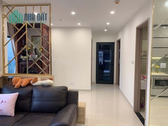 Hiếm nội thất đẹp! 2PN 2WC - 63m2 ban công ĐB, 2.65 tỷ BP - full NT