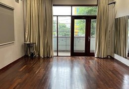 Cần cho thuê gấp văn phòng víp 50m2 tại quận  Cẩm Lệ - Giá tốt