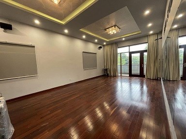 Cần cho thuê gấp văn phòng víp 50m2 tại quận  Cẩm Lệ - Giá tốt