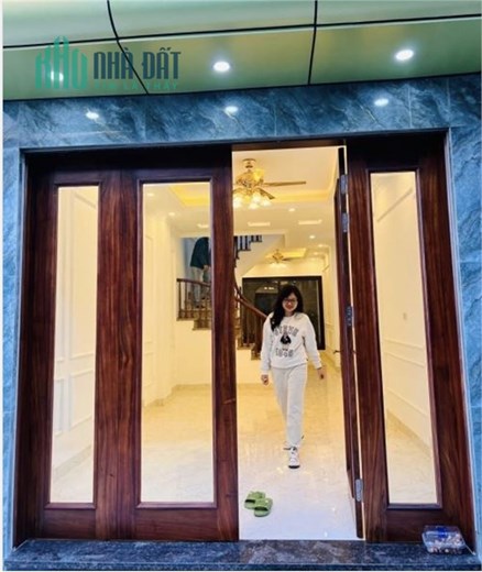 Bán nhà 4 tầng tại Kim Chung chủ tâm huyết đầu tư nội thất xịn xò ngõ rộng oto - PB