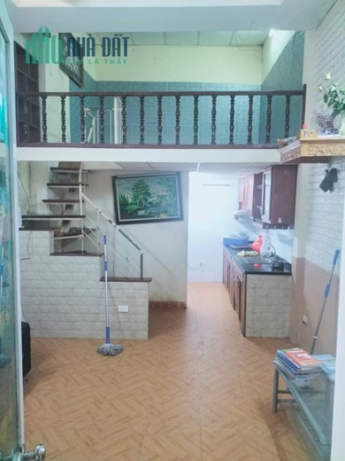 Bán nhà Kim Ngưu- dt gần 30m2- nhỉnh 1 tỷ- tính ra hơn 50tr/m2 quá giá đầu tư-sổ đỏ chính chủ -