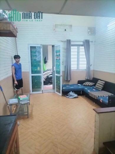 Bán nhà Kim Ngưu- dt gần 30m2- nhỉnh 1 tỷ- tính ra hơn 50tr/m2 quá giá đầu tư-sổ đỏ chính chủ -