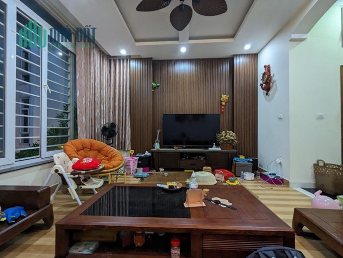 BÁN NHÀ MẶT ĐƯỜNG HOÀNG MAI, 71M2 GIÁ CHỈ 11.3 TỶ, Ô TÔ TRÁNH