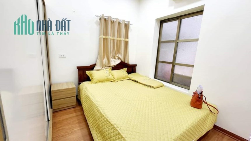 Bán nhà TT Kim Ngưu- nhỉnh 1 tỷ- sdtt 63m2- 2pn đủ công năng- ở luôn- ô tô đỗ cửa- tặng toàn bộ nội