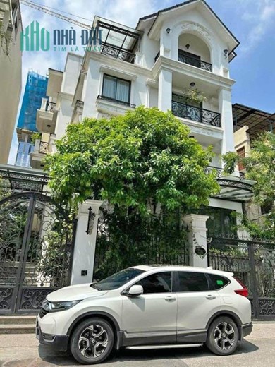 CỰC HIẾM BÁN BIỆT THỰ VƯỜN ĐÀO SÁT LOTTE 110M2, 5T, CÓ HẦM, THANG MÁY, NỘI THẤT XỊN, 38,9 TỶ.