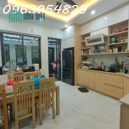 NHÀ ĐẸP TRẦN QUANG DIỆU, PHÂN LÔ Ô TÔ TRÁNH, NGÕ THÔNG TỨ TUNG, VỪA Ở VỪA KINH DOANH, CHỈ 16.5 TỶ