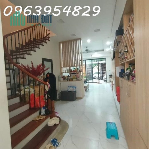 NHÀ ĐẸP TRẦN QUANG DIỆU, PHÂN LÔ Ô TÔ TRÁNH, NGÕ THÔNG TỨ TUNG, VỪA Ở VỪA KINH DOANH, CHỈ 16.5 TỶ