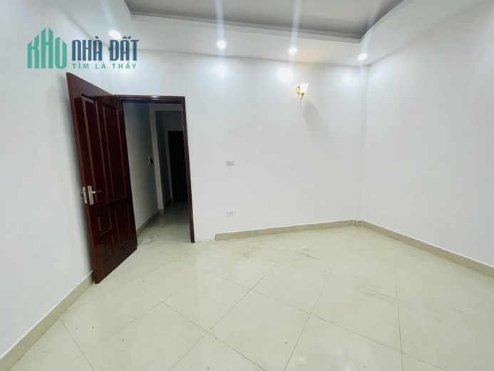 NHÀ ĐẸP - 2 THOÁNG - Ô TÔ ĐỖ CỬA - ĐỈNH CỦA CHUNG CƯ MINI - TIỆN ÍCH ĐỦ ĐƯỜNG - 51/53M 4 TẦNG GIÁ