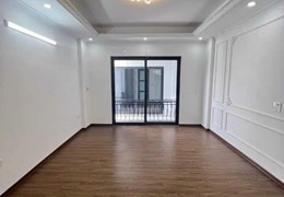 nhà mới 5tầng chỉ việc ở