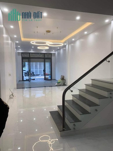 Bán nhà mặt đường Hoàng Ngọc Phách - Quán Nam, 88m 3 tầng mới GIÁ 8.2 tỉ