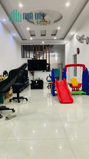 Bán nhà mặt đường Khúc Thừa Dụ 2 diện tích 101m 4 tầng GIÁ 6.35 tỉ cực đẹp