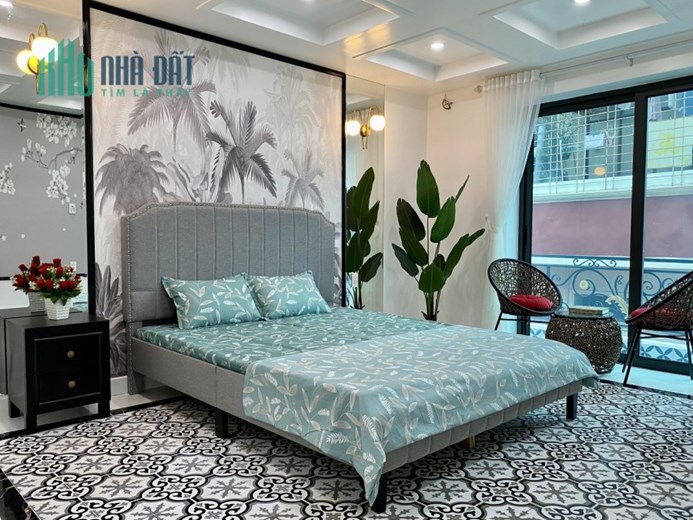 Bán nhà phố Hồ Sen, diện tích 45m 3 tầng siêu đẹp GIÁ 2.68 tỉ