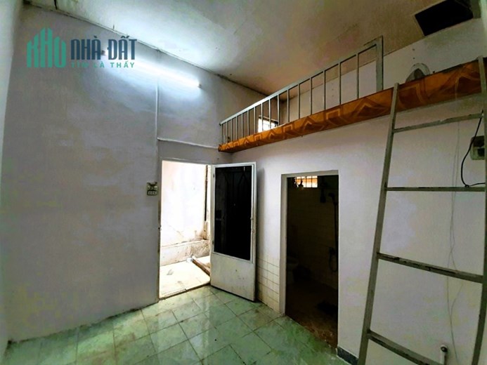 Cho thuê nhà nguyên căn 2PN 70m2 hẻm xe hơi đường 3 Trường Thọ