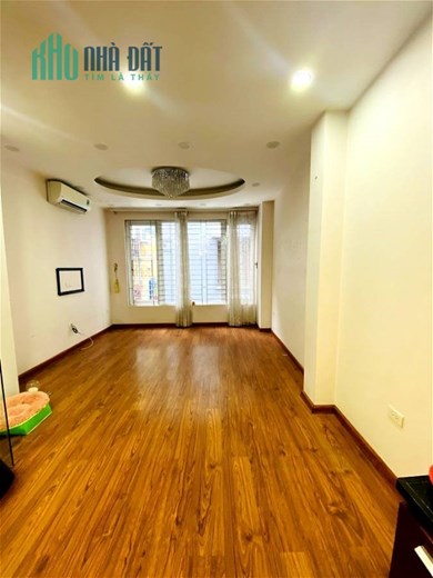 Ngõ Ô TÔ-K.Doanh-40/45m-5 tầng-MT5.6m-11.5 tỷ-Hoàng Ngọc Phách-Đống Đa