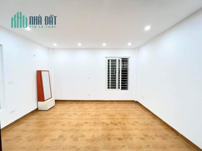 TRUNG TÂM QUẬN - NHÀ Ở MINH KHAI - HAI MẶT NGÕ - BA BƯỚC RA PHỐ - TIỆN ÍCH VÔ VÀN - NHÀ MỚI Ở LUÔN,