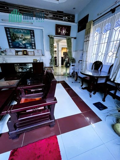 Cho thuê nhà 1T2L 3PN 6*13 hẻm xe hơi đường 5 Linh Chiểu