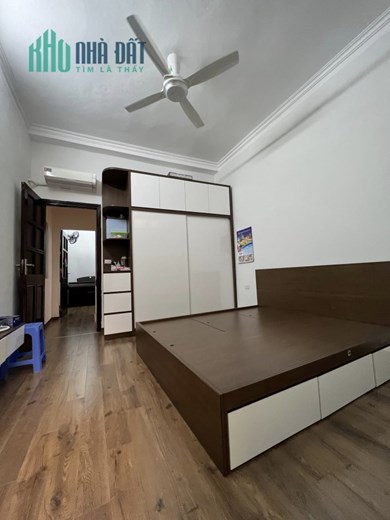 Nhà đẹp phố Thanh Nhàn, lô góc 3 thoáng, giá tốt, cực gần phố