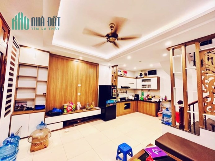 NHÀ TRUNG TÂM BẠCH MAI - MẶT TIỀN 5,3M SIÊU ĐẸP NHIỀU TIỆN ÍCH DT: 43M 5 TẦNG 6TỶ2
